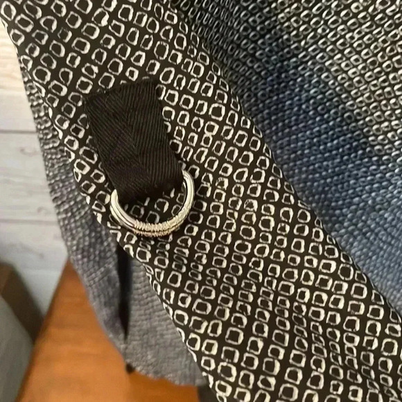 Michael Kors blouse - Picture 4 of 5